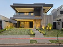 Sobrado rico em planejados com 4 suítes