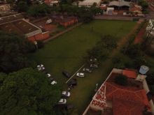 A poucos metros da avenida Coronel Antonino