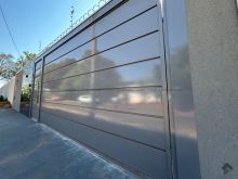 Linda residência nova com acabamento impecável