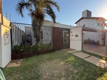 Casa completa no Parque Alvoada