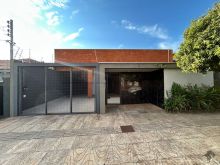 Belíssima casa térrea com uma suíte no São Bento