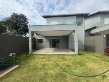 Lindíssimo sobrado - 3 quartos sendo 1 suíte - Dom Clemente