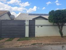 4 quartos sendo 3 apartamentos - edícula