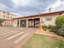 Sobrado em condomínio 03 quartos - suíte com armário