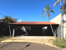 Casa no condomínio Village das Mangueiras