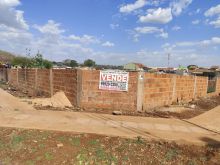 Esquina - próximo da avenida Gunter Hans