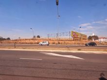 Área de esquina com rotatória