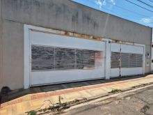 Casa aconchegante com edícula aos fundos