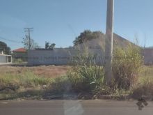 Terreno muito espaçoso no Rita Vieira