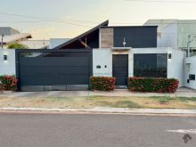 Casa espetacular - rica em marcenaria