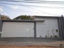 Casa sofisticada com piscina no Itanhangá Park