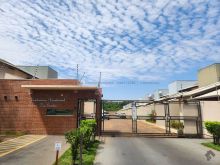 Casa com área gourmet em condomínio no Rita Vieira