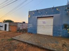 Salão comercial a duas quadras da av. dos Cafezais