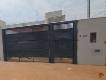 1 suíte - 2 quartos - área gourmet - churrasqueira