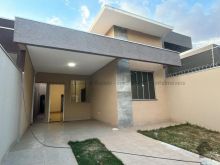 Excelente casa com 3 quartos - sendo 1 suíte