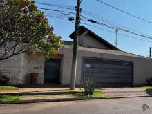 Linda e espaçosa residência a 30 m da Hiroshima