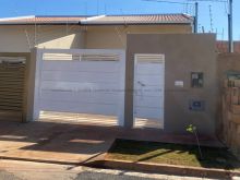 Casa com espaço gourmet - próximo ao Colégio Militar