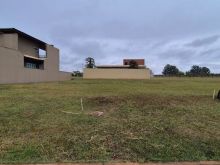 Terreno no condomínio Green Park