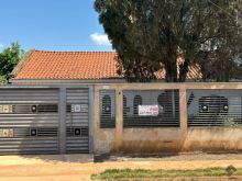 Casa com 2 quartos - uma kitnet 2 quartos