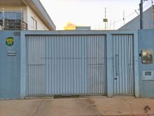 Ótima casa com 1 quarto e 1 suíte