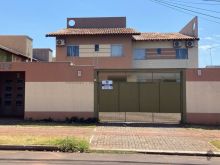 Apartamento com armários