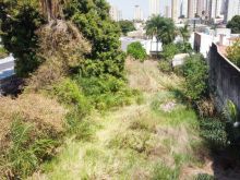 Terreno com aptidão comercial e residencial