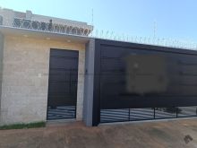 Linda casa - 3 suítes sendo uma com closet