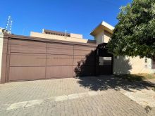 Casa ampla na região militar próximo ao aeroporto