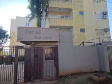 Apartamento com suíte e dois quartos