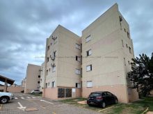 Apartamento térreo com 02 quartos