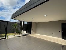 3 suítes e piscina com hidromassagem