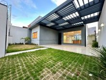 Suíte com closet - área gourmet - sala ampla - quintal