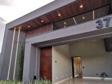 Lindíssima casa a 2 quadras da área lazer