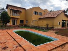 Sobrado de esquina - área de 1.487 m²