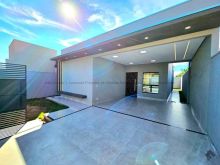 Não deixe de ver - casa muito grande com terreno