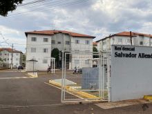 Apartamento primeiro andar - Monte Castelo