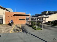 Casa em condomínio toda reformada