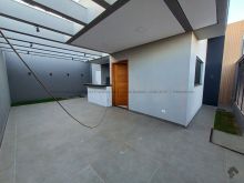 Casa moderna com área gourmet - fotos no privado