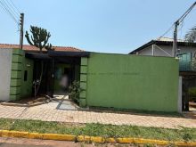 Sala comercial ampla no Santa Fé