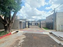 Casa térrea em condomínio