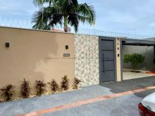 Casa térrea com piscina e área gourmet