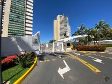 Jatobá moderno com armários - torre pássaros