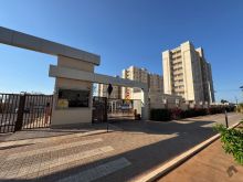 Apartamento com armário no térreo - com quintal