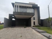 Excelente sobrado - Reserva Santa Inês