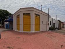 Salão comercial de esquina