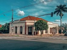 Imóvel comercial de esquina