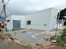 Salão de esquina reformado