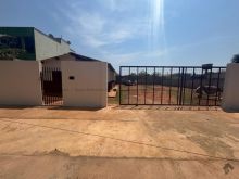 Ótima casa no Jardim Centro Oeste