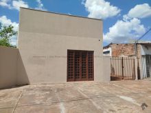 Imóvel comercial bem localizado