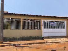 Casa de 03 quartos com suíte no Jardim Bonança